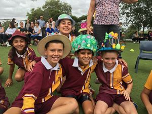 2018 Easter Hat 007